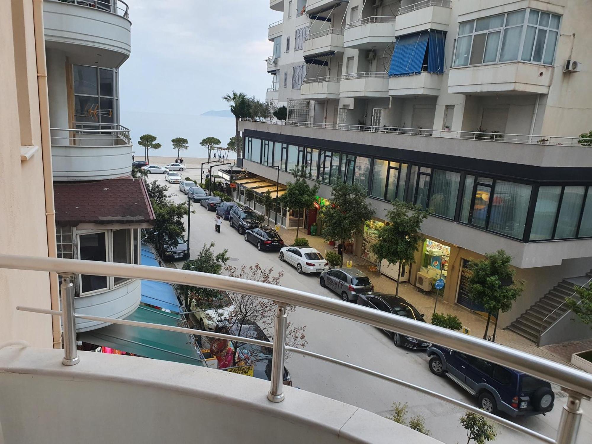 Apartment Me Qera Lungomare Vlore Medem1 Ngoại thất bức ảnh
